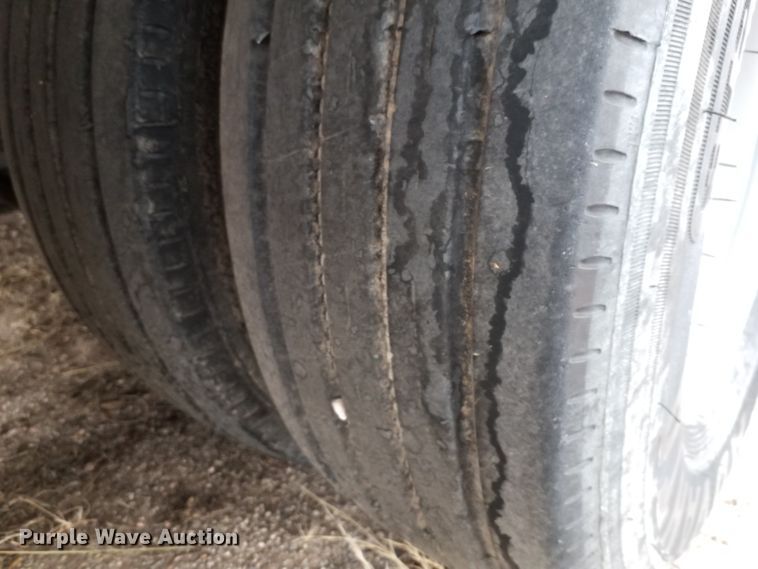 image for item IP9093 2007 Interstate equipment trailer