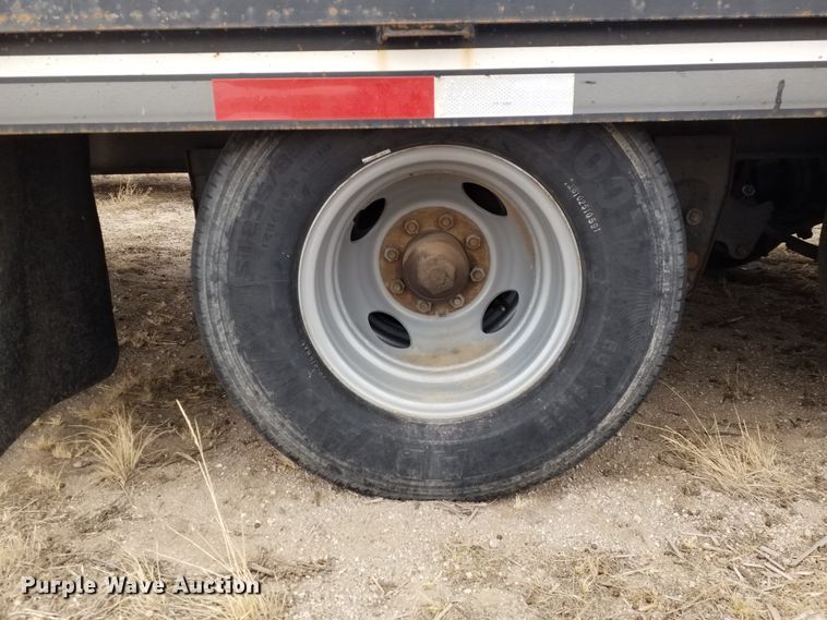 image for item IP9093 2007 Interstate equipment trailer