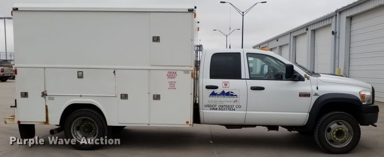 image for item IP9095 2008 Dodge Ram 5500  Quad Cab utility / service truck