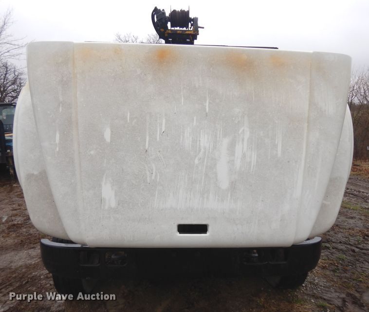 image for item IP9103 1998 International 4700  crane truck