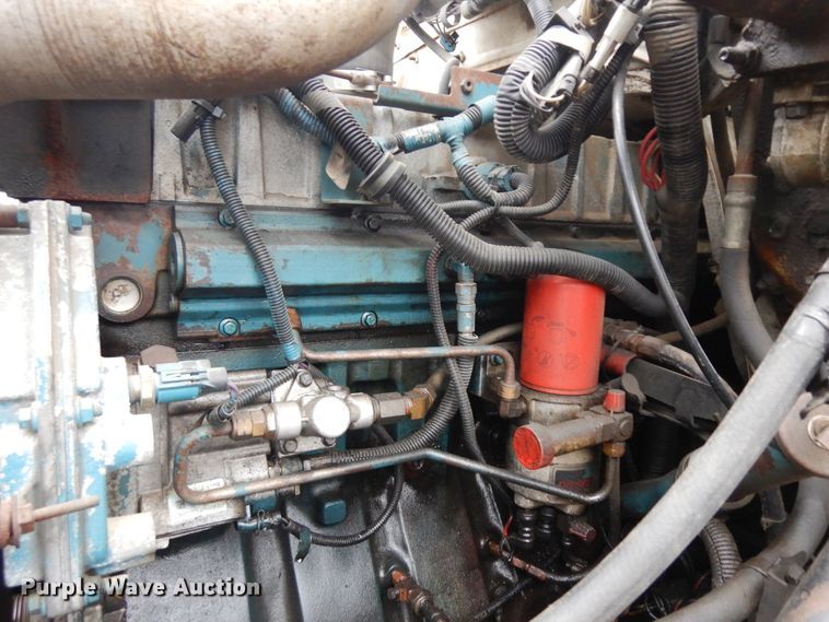 image for item IP9103 1998 International 4700  crane truck