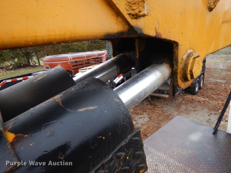 image for item IP9103 1998 International 4700  crane truck