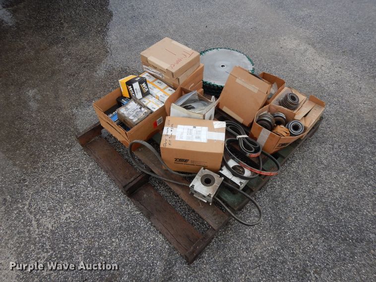 image for item IR9746 1992 Timberland C45 tree trimmer