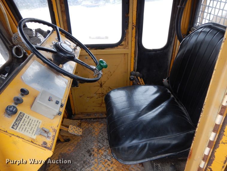 image for item IR9748 1981 Hydro Ax 700  mulcher