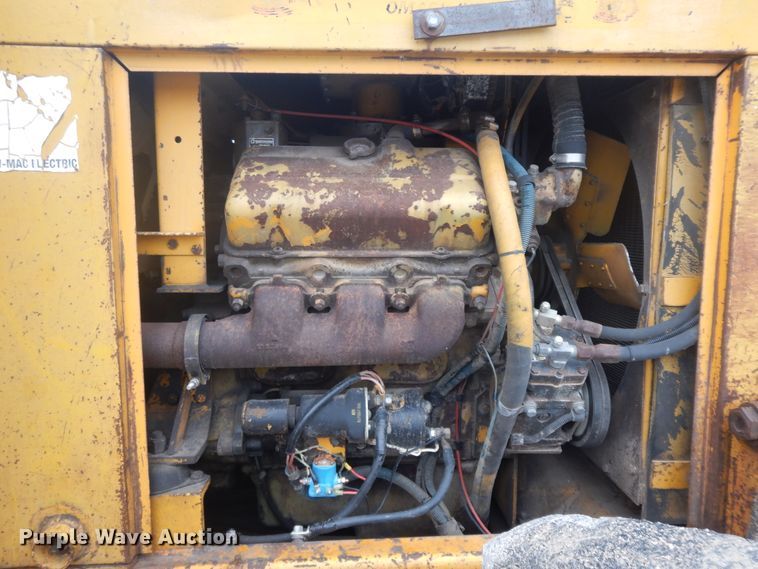 image for item IR9748 1981 Hydro Ax 700  mulcher