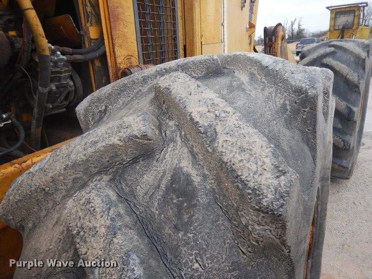 image for item IR9748 1981 Hydro Ax 700  mulcher