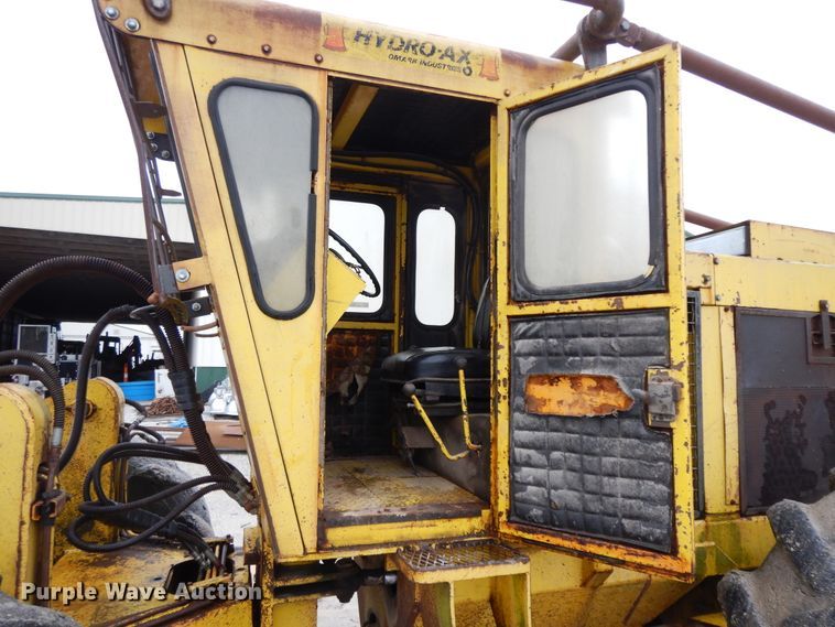 image for item IR9749 1981 Hydro Ax 700  mulcher