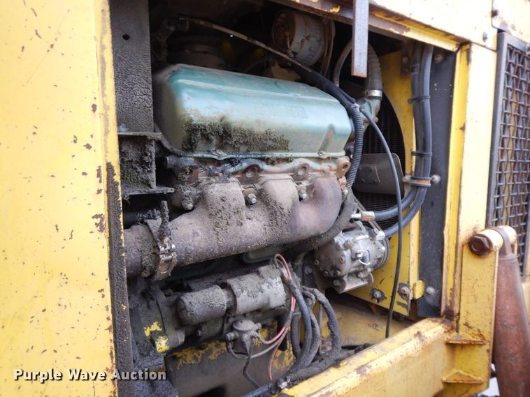 image for item IR9749 1981 Hydro Ax 700  mulcher