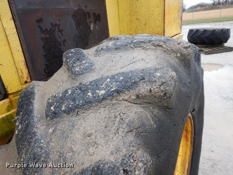 image for item IR9749 1981 Hydro Ax 700  mulcher