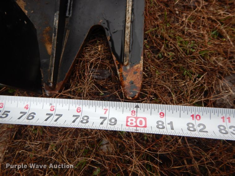 image for item IX9365 80"W skid steer grapple bucket