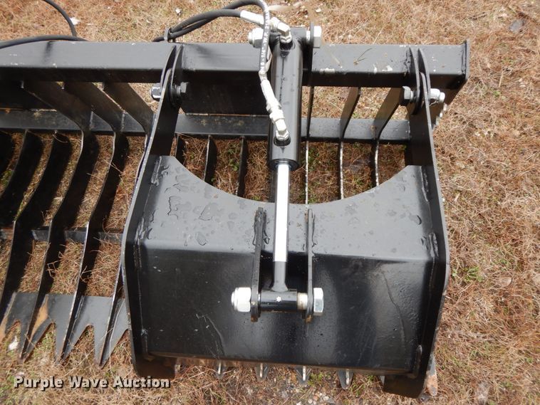 image for item IX9365 80"W skid steer grapple bucket