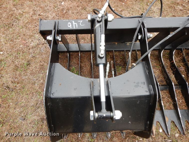 image for item IX9365 80"W skid steer grapple bucket