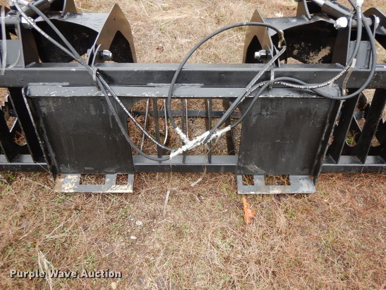 image for item IX9365 80"W skid steer grapple bucket