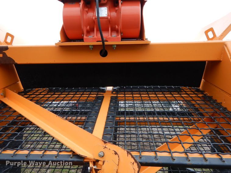 image for item IX9409 Paladin double deck vibratory screen