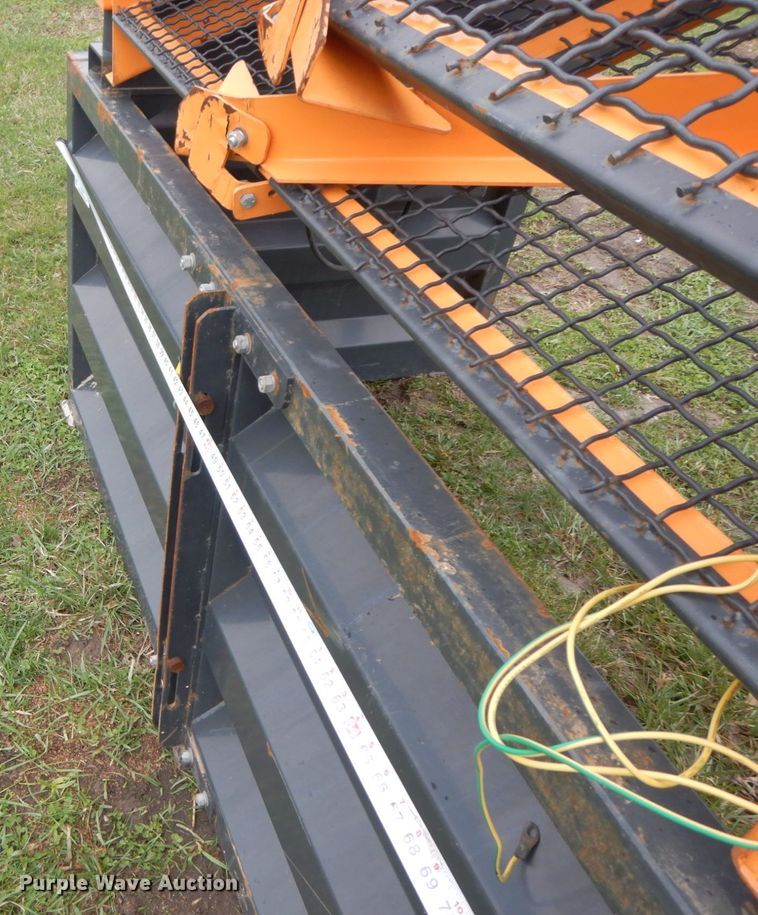 image for item IX9409 Paladin double deck vibratory screen