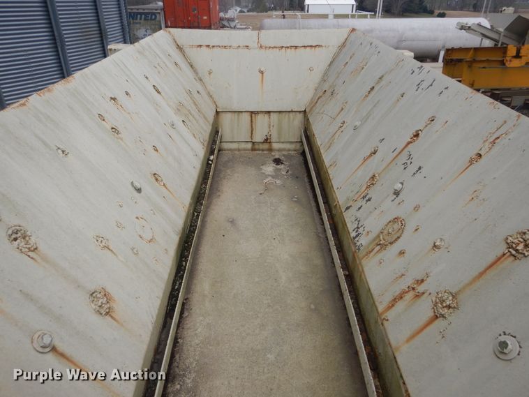 image for item IY9500 Cedarapids  impact crusher