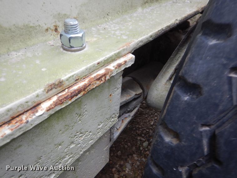 image for item IY9500 Cedarapids  impact crusher