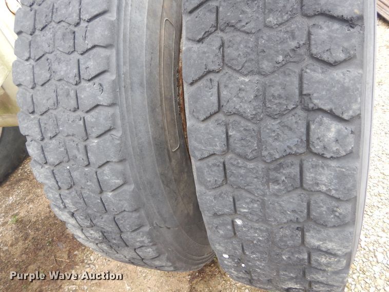 image for item IY9500 Cedarapids  impact crusher