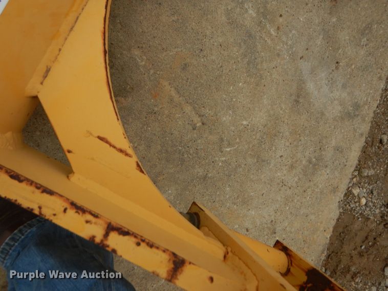 image for item IY9502 John Deere CB21462078 scraper push bar