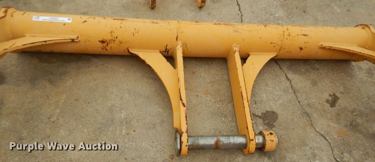 image for item IY9502 John Deere CB21462078 scraper push bar
