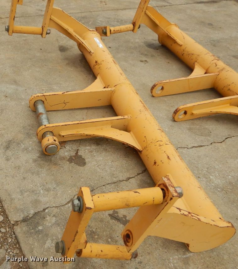 image for item IY9502 John Deere CB21462078 scraper push bar