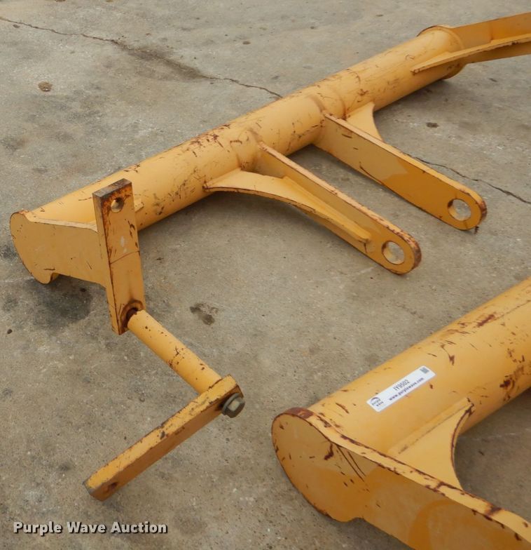 image for item IY9502 John Deere CB21462078 scraper push bar