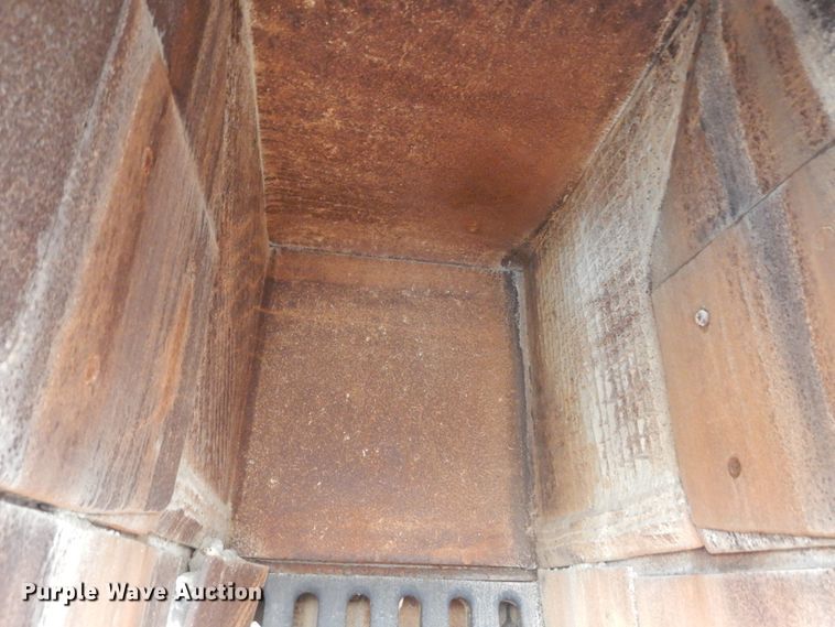 image for item IY9503 Rock crusher