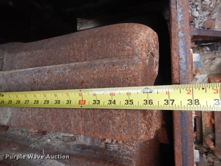 image for item IY9503 Rock crusher