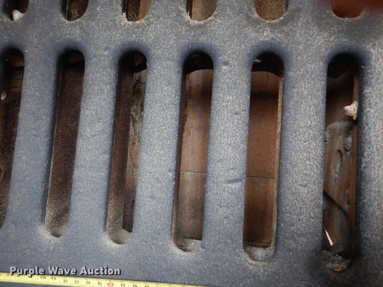 image for item IY9503 Rock crusher