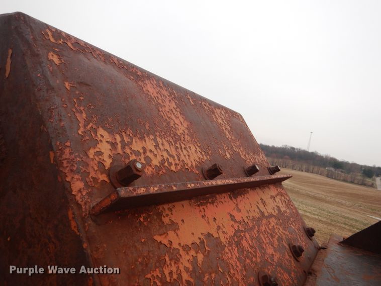 image for item IY9503 Rock crusher