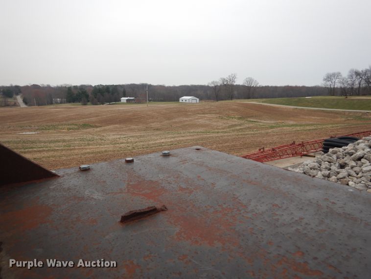 image for item IY9503 Rock crusher