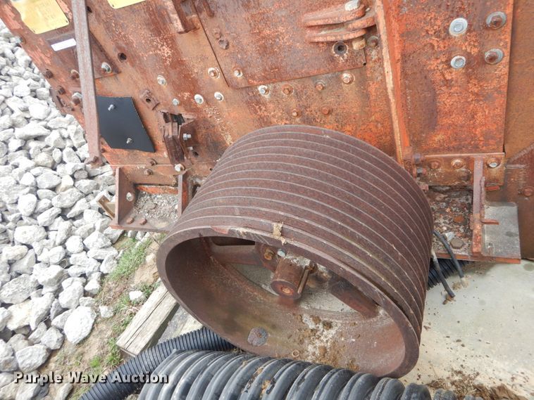 image for item IY9503 Rock crusher