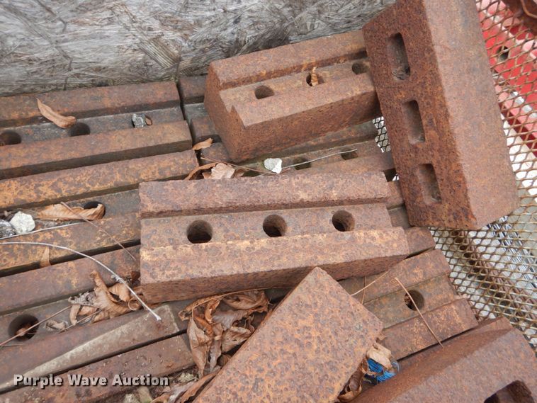 image for item IY9503 Rock crusher