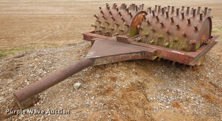 image for item IY9504 Sheepsfoot roller