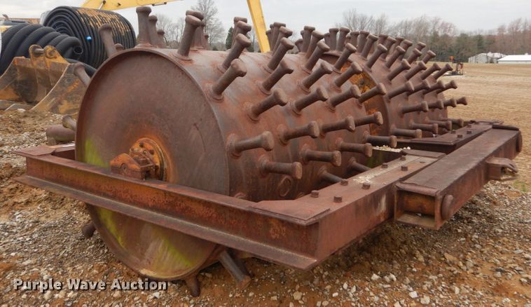 image for item IY9504 Sheepsfoot roller