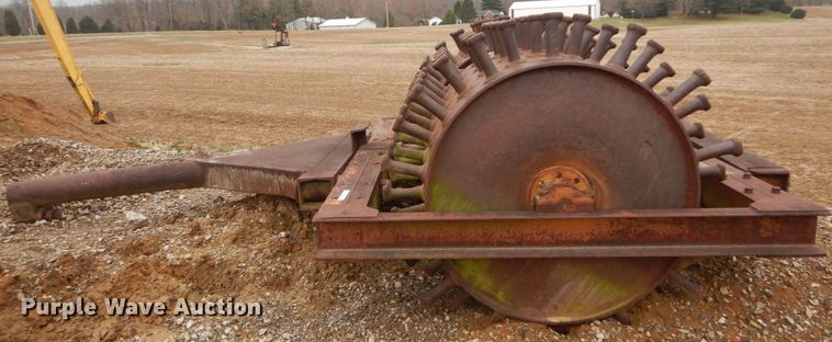 image for item IY9504 Sheepsfoot roller