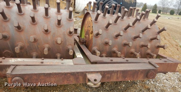 image for item IY9504 Sheepsfoot roller