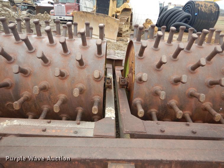 image for item IY9504 Sheepsfoot roller