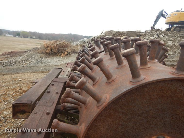 image for item IY9504 Sheepsfoot roller