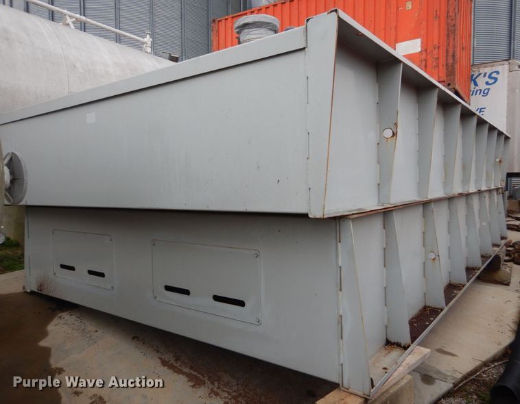 image for item IY9505 2011 Power Fab 3000/2.0CAT fuel tank