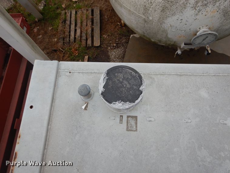 image for item IY9505 2011 Power Fab 3000/2.0CAT fuel tank