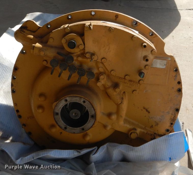 Caterpillar D6N transmission in Pontoon Beach, IL Item IY9506 sold