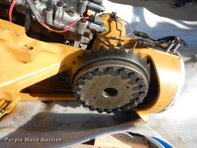 image for item IY9506 Caterpillar D6N transmission