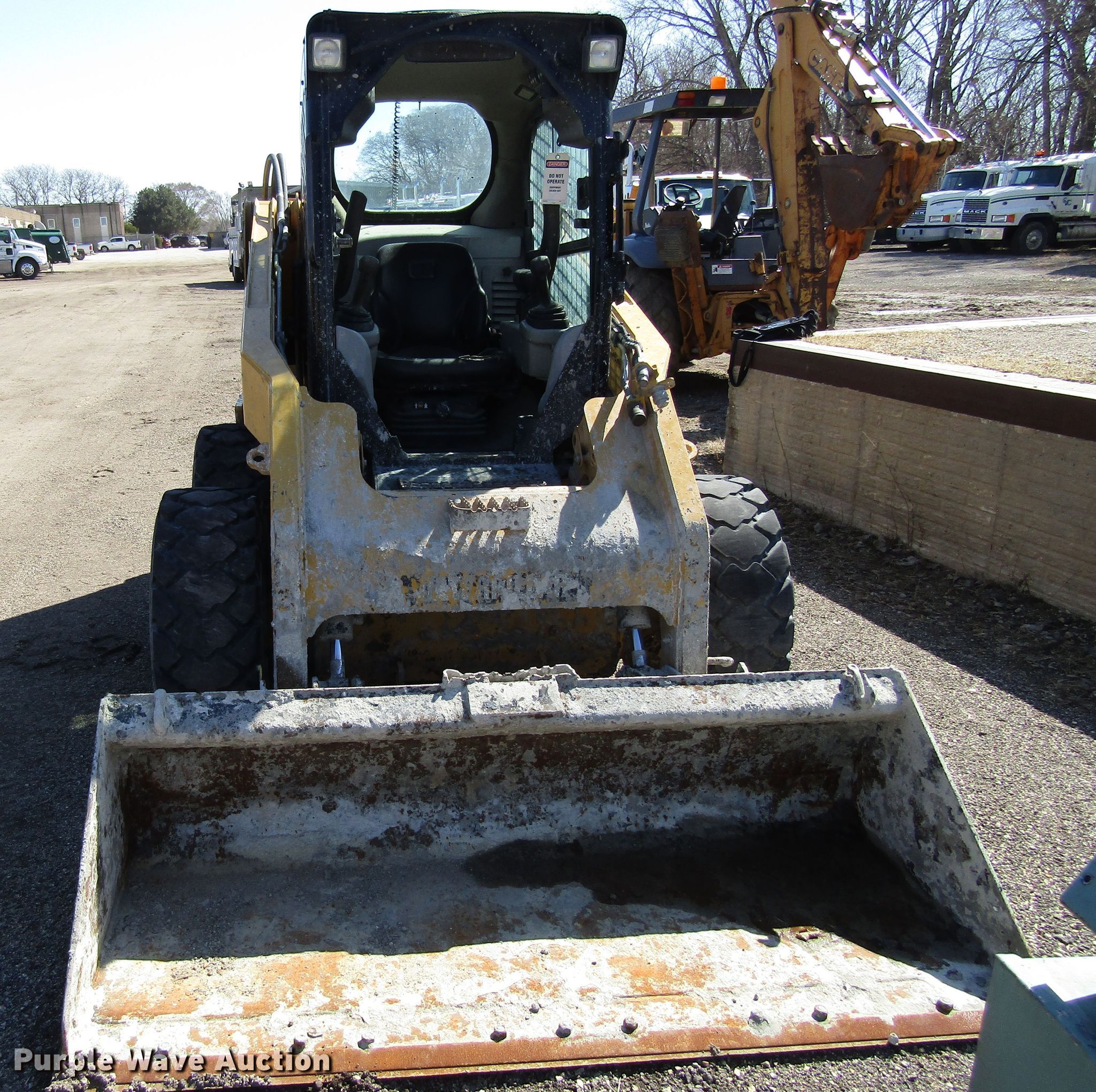 2010 Caterpillar 256C skid steer loader in Waterloo, IA | Item GC9863 sold  | Purple Wave