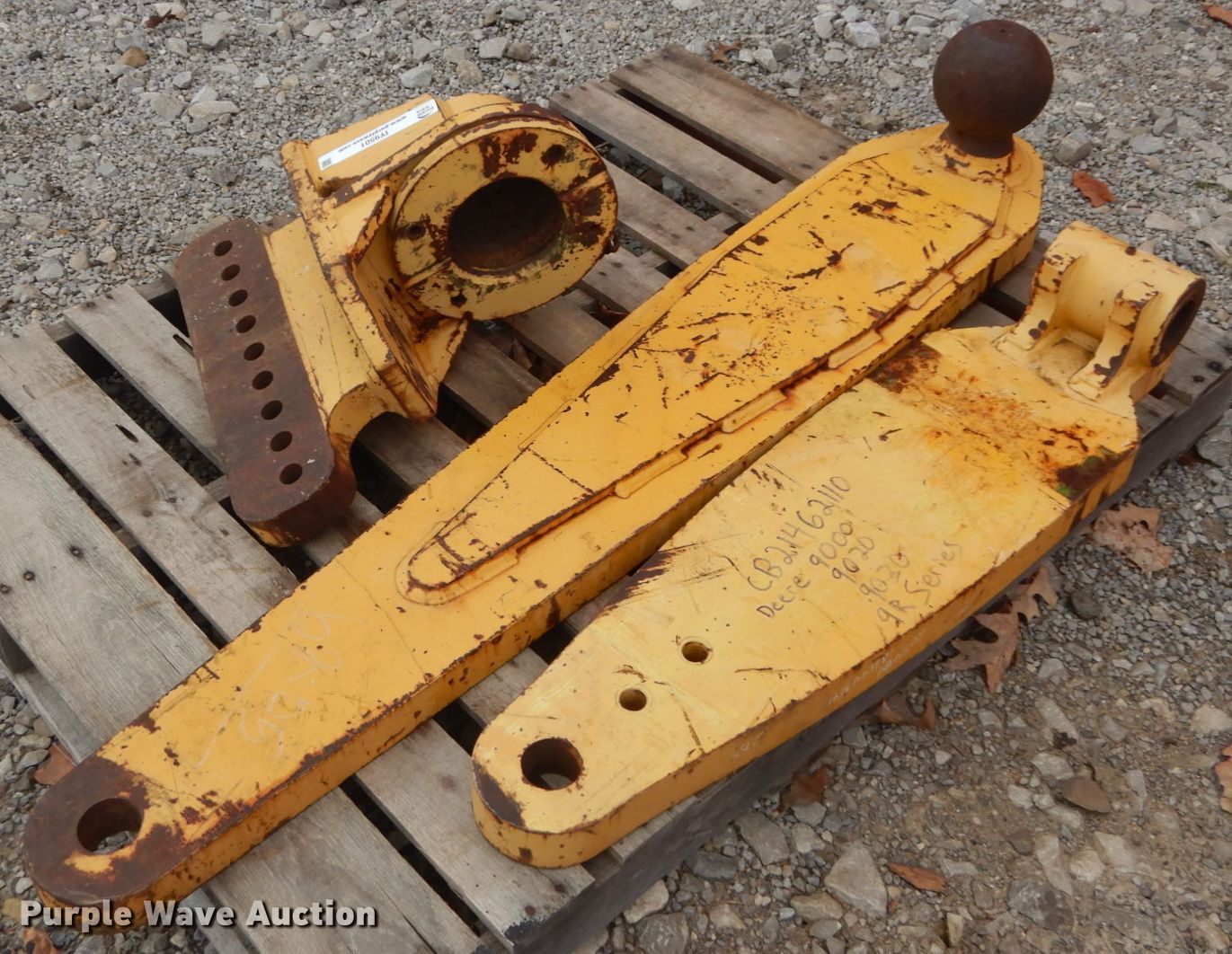 John Deere scraper hitch in Mount Vernon, IN Item IY9501 sold