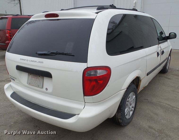 image for item DA7077 2005 Dodge Grand Caravan SE  van