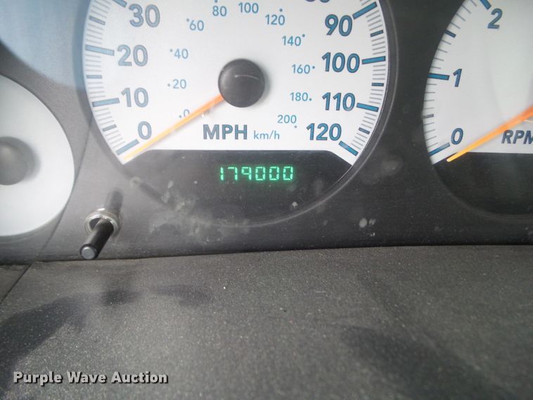 image for item DA7077 2005 Dodge Grand Caravan SE  van