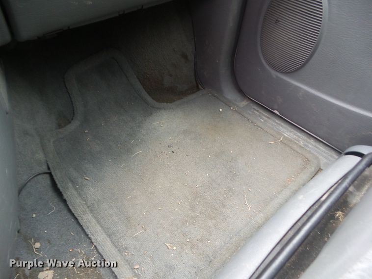 image for item DA7077 2005 Dodge Grand Caravan SE  van