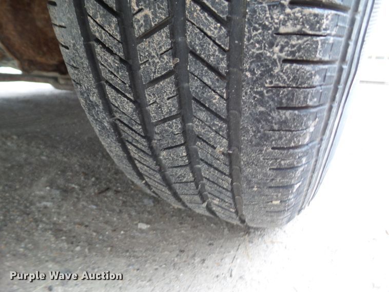 image for item DA7077 2005 Dodge Grand Caravan SE  van