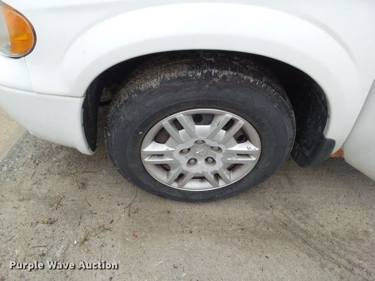 image for item DA7077 2005 Dodge Grand Caravan SE  van